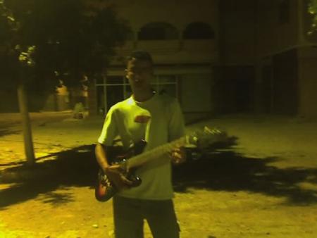 moi  avec ma guitar